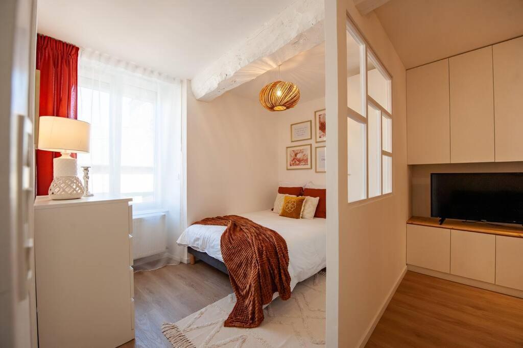 Le Cocoon - Appartement Dans Maison Du Xviieme Siecle Fougères Dış mekan fotoğraf